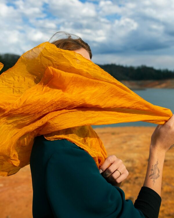 Foulard jaune